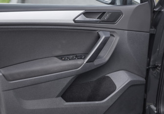 Подержанный автомобиль Volkswagen Tiguan 2018 года (20 фото)