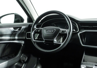 Подержанный автомобиль Audi A6 Sedan 2020 года (20 фото)