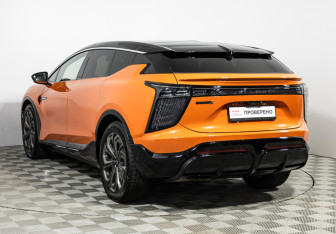 Подержанный автомобиль HiPhi X 2022 года (7 фото)