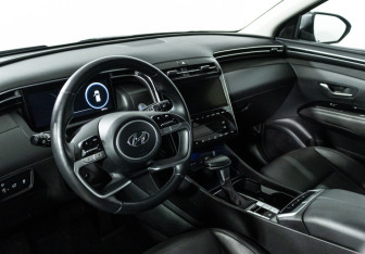 Подержанный автомобиль Hyundai Tucson 2021 года (11 фото)
