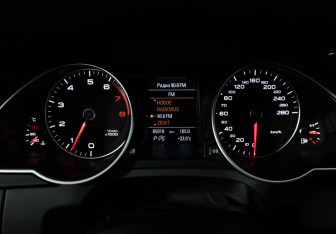 Подержанный автомобиль Audi A5 Coupe 2016 года (12 фото)