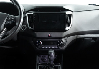 Подержанный автомобиль Hyundai Creta 2017 года (9 фото)