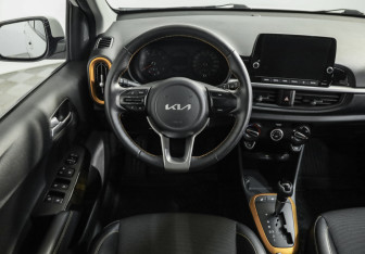 Подержанный автомобиль Kia Picanto 2022 года (11 фото)
