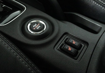 Подержанный автомобиль Mitsubishi Outlander 2014 года (18 фото)