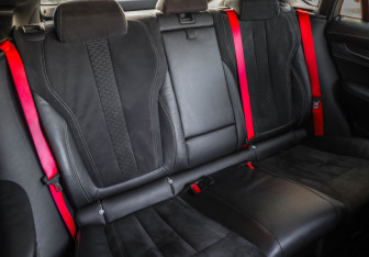 Подержанный автомобиль BMW X6 2019 года (32 фото)