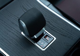 Новый Land Rover Range Rover Velar 2025 (25 фото)