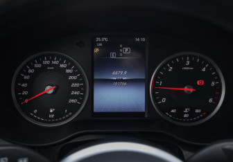 Подержанный автомобиль Mercedes-Benz GLC Coupe 2020 года (16 фото)