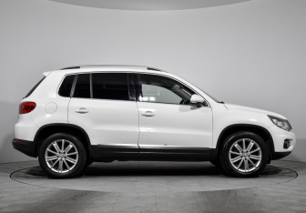 Подержанный автомобиль Volkswagen Tiguan 2012 года (4 фото)