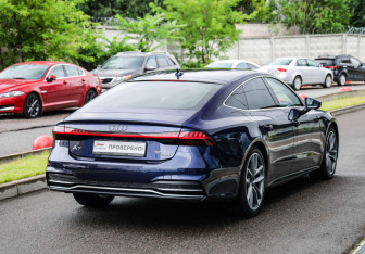Подержанный автомобиль Audi A7 2019 года (6 фото)