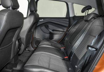 Подержанный автомобиль Ford Kuga 2017 года (13 фото)