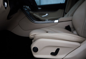 Подержанный автомобиль Mercedes-Benz GLC Coupe 2016 года (22 фото)