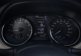 Подержанный автомобиль Nissan X-Trail 2019 года (14 фото)
