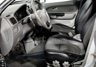 Подержанный автомобиль Kia Rio Wagon 2005 года (11 фото)