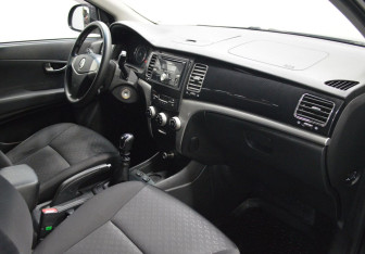 Подержанный автомобиль SsangYong Actyon 2013 года (12 фото)