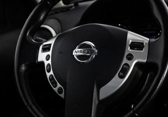 Подержанный автомобиль Nissan Qashqai 2011 года (11 фото)