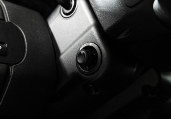 Подержанный автомобиль Land Rover Discovery 2011 года (22 фото)