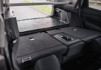 Подержанный автомобиль Nissan X-Trail 2022 года (26 фото)