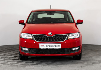 Подержанный автомобиль Skoda Rapid Liftback 2017 года (2 фото)
