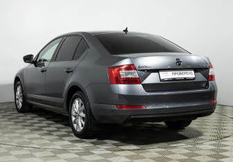 Подержанный автомобиль Skoda Octavia Liftback 2016 года (7 фото)