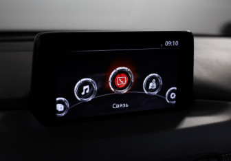 Подержанный автомобиль Mazda CX-5 2022 года (14 фото)