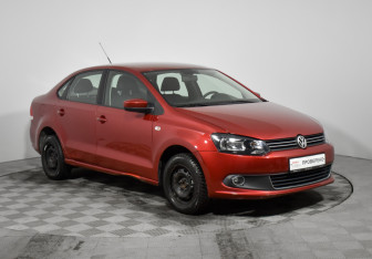 Подержанный автомобиль Volkswagen Polo Sedan 2012 года (3 фото)