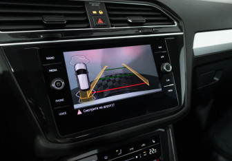 Подержанный автомобиль Volkswagen Tiguan 2021 года (16 фото)