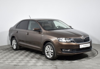 Подержанный автомобиль Skoda Rapid Liftback 2018 года (3 фото)