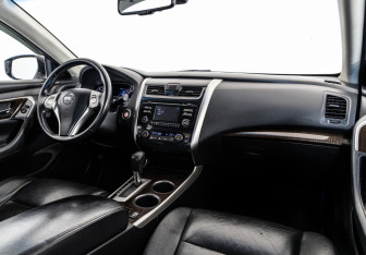 Подержанный автомобиль Nissan Teana 2015 года (9 фото)