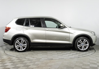 Подержанный автомобиль BMW X3 2011 года (4 фото)