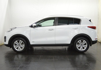 Подержанный автомобиль Kia Sportage 2016 года (8 фото)