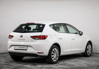 Подержанный автомобиль SEAT Leon Hatchback 2013 года (5 фото)