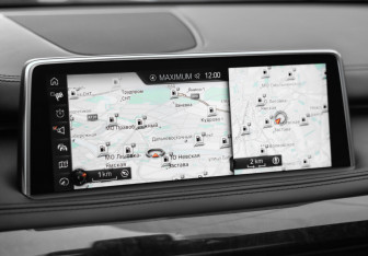 Подержанный автомобиль BMW X5 2017 года (21 фото)