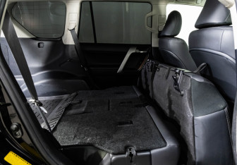 Подержанный автомобиль Toyota Land Cruiser Prado 2016 года (27 фото)