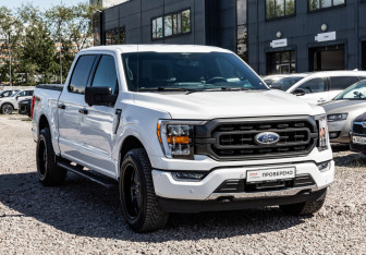 Подержанный автомобиль Ford F-150 2021 года (5 фото)