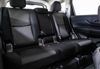 Подержанный автомобиль Nissan X-Trail 2018 года (21 фото)