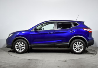 Подержанный автомобиль Nissan Qashqai 2016 года (8 фото)