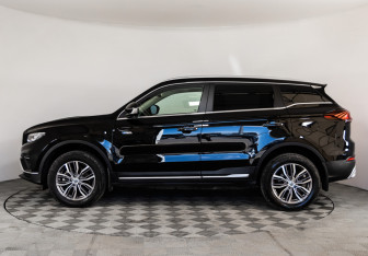 Подержанный автомобиль Geely Atlas Pro 2024 года (8 фото)