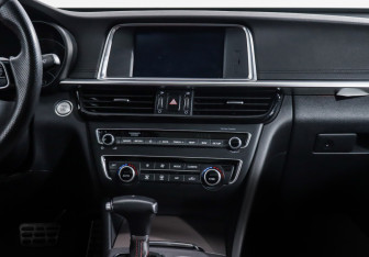 Подержанный автомобиль Kia Optima Sedan 2018 года (25 фото)