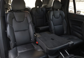 Подержанный автомобиль Volvo XC90 2020 года (33 фото)