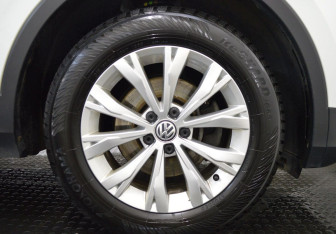 Подержанный автомобиль Volkswagen Tiguan 2020 года (9 фото)