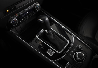 Подержанный автомобиль Mazda CX-5 2017 года (13 фото)