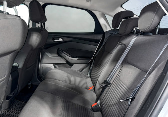 Подержанный автомобиль Ford Focus Sedan 2018 года (12 фото)