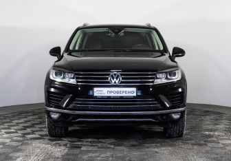 Подержанный автомобиль Volkswagen Touareg 2017 года (2 фото)