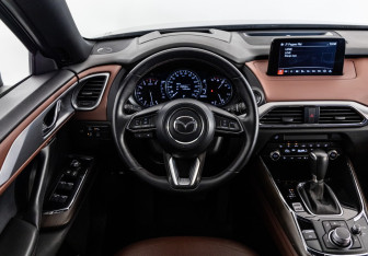 Подержанный автомобиль Mazda CX-9 2019 года (14 фото)