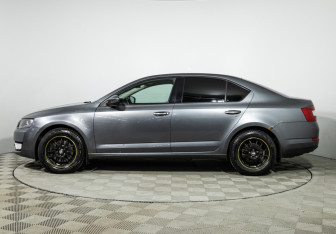 Подержанный автомобиль Skoda Octavia Liftback 2014 года (8 фото)