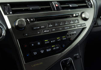 Подержанный автомобиль Lexus RX 2012 года (18 фото)