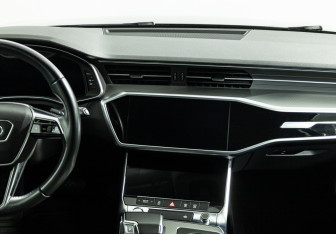 Подержанный автомобиль Audi A6 Wagon 2018 года (14 фото)
