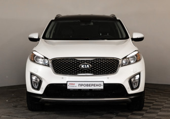 Подержанный автомобиль Kia Sorento 2017 года (2 фото)