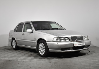 Подержанный автомобиль Volvo S70 1997 года (3 фото)