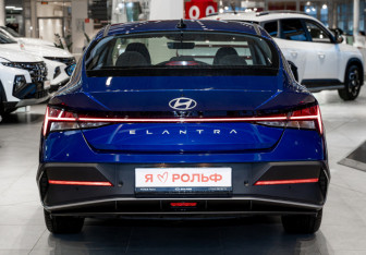Новый Hyundai Elantra Sedan 2025 (7 фото)